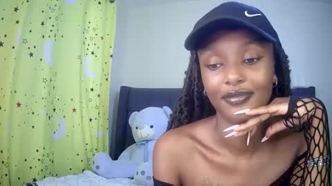 Snapshot of flirtyy_sheery chatting on 10-09-25, 06:33 sheery online show from 10-09-25, 06:33