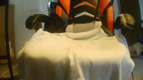 Snapshot of floater_24 chatting on 06-28-26, 05:02 floater_24 online show from 06-28-26, 05:02