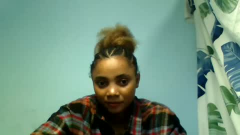 Snapshot of flooreenceee chatting on 07-11-26, 10:07 flooreenceee online show from 07-11-26, 10:07