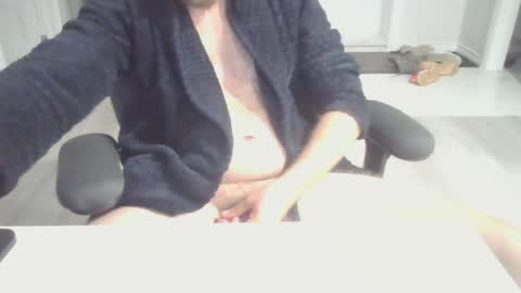 Snapshot of flopy1995 chatting on 07-16-26, 09:26 flopy1995 online show from 07-16-26, 09:26