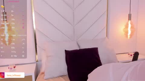Snapshot of flor_deluna chatting on 02-12-25, 12:22 Luna online show from 02-12-25, 12:22