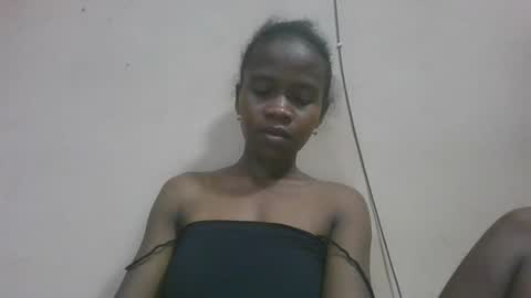 Snapshot of flora48230522373 chatting on 05-05-26, 07:33 flora48230522373 online show from 05-05-26, 07:33