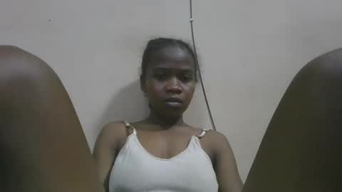 Snapshot of flora48230522373 chatting on 05-11-26, 02:45 flora48230522373 online show from 05-11-26, 02:45