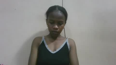 Snapshot of flora48230522373 chatting on 05-18-26, 04:57 flora48230522373 online show from 05-18-26, 04:57