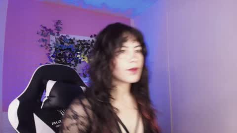 flora_blue online show from 10-16-25, 11:33