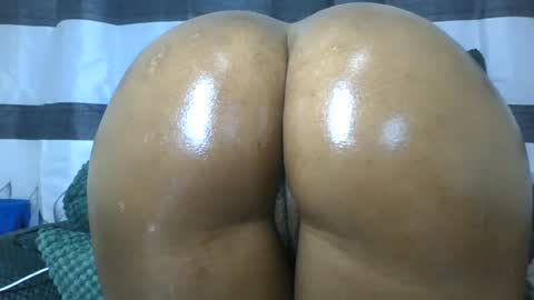 Snapshot of flora_fantasy chatting on 06-11-26, 04:49 fantasy online show from 06-11-26, 04:49