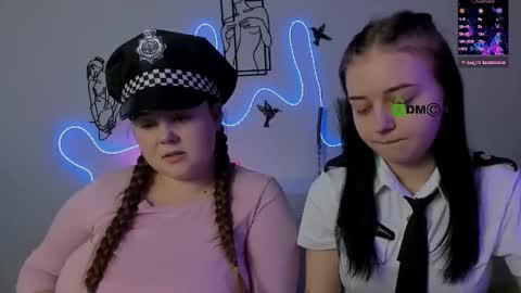 flora_nyx online show from 01-17-26, 01:54