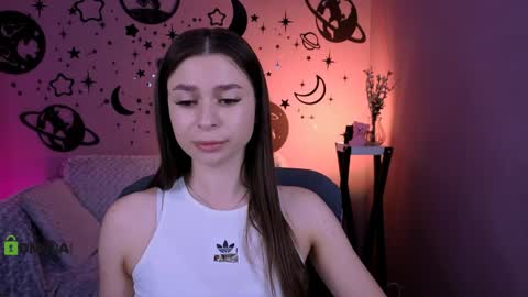 Snapshot of flora_ri chatting on 05-18-26, 09:15 just ask me online show from 05-18-26, 09:15