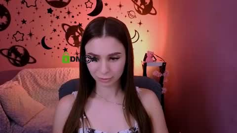 Snapshot of flora_ri chatting on 06-27-26, 12:22 just ask me online show from 06-27-26, 12:22