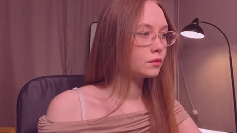 Snapshot of floralarsson chatting on 05-11-26, 10:21 hey there guys im Flora no not the one from WInx. But I love magical stuff and especially I love nature. I dont know I thin online show from 05-11-26, 10:21