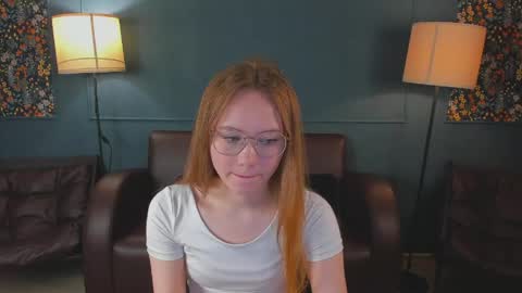 Snapshot of floralarsson chatting on 06-10-26, 03:39 hey there guys im Flora no not the one from WInx. But I love magical stuff and especially I love nature. I dont know I thin online show from 06-10-26, 03:39