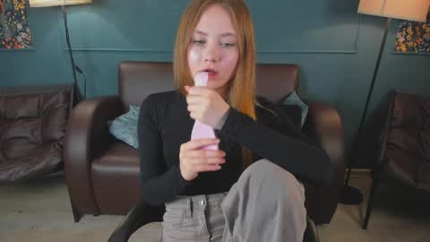 Snapshot of floralarsson chatting on 06-11-26, 03:37 hey there guys im Flora no not the one from WInx. But I love magical stuff and especially I love nature. I dont know I thin online show from 06-11-26, 03:37