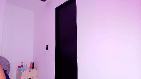 Flordecayena  online show from 06-11-26, 03:04