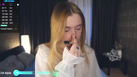 Snapshot of florencewilliam chatting on 10-02-25, 05:58 Miranda Day Edanight. online show from 10-02-25, 05:58