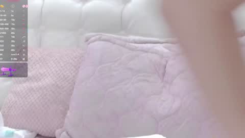 Snapshot of florentina2004 chatting on 01-27-25, 09:22 Vanessa online show from 01-27-25, 09:22