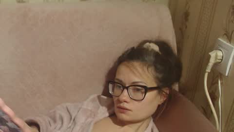 say meow and send tip  online show from 12-16-25, 04:34