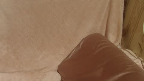 say meow and send tip  online show from 12-14-25, 09:19