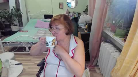 Flowerlower online show from 02-13-26, 06:48