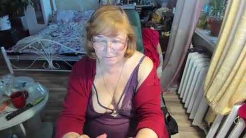 Snapshot of flowerlover8 chatting on 06-20-26, 06:54 Flowerlower online show from 06-20-26, 06:54