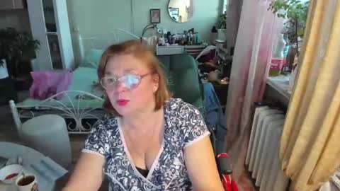 Snapshot of flowerlover8 chatting on 07-07-26, 06:34 Flowerlower online show from 07-07-26, 06:34