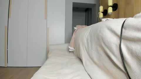 Flower online show from 04-25-26, 05:54