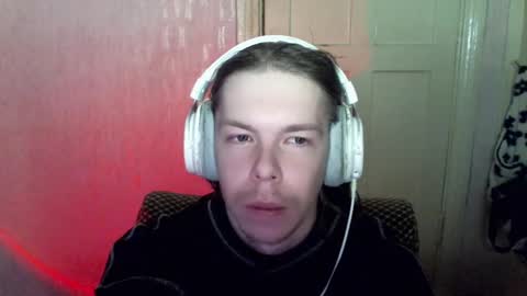 Snapshot of fluffy_boney chatting on 12-03-24, 06:38 Alexey online show from 12-03-24, 06:38