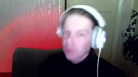 Snapshot of fluffy_boney chatting on 01-12-25, 08:36 Alexey online show from 01-12-25, 08:36