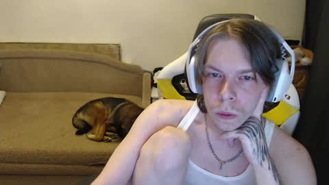 Snapshot of fluffy_boney chatting on 01-28-25, 09:40 Alexey online show from 01-28-25, 09:40