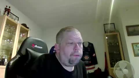 fluffy_espen online show from 03-16-26, 05:13