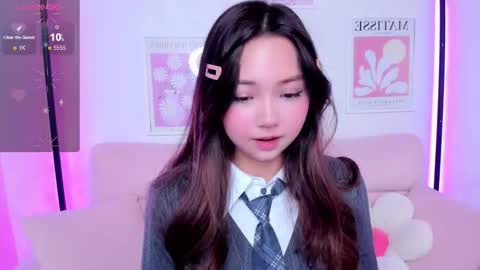 Snapshot of fluffy_rose chatting on 09-14-25, 01:38 Rose online show from 09-14-25, 01:38