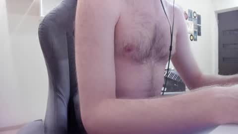 fluffycat  online show from 02-09-25, 09:58