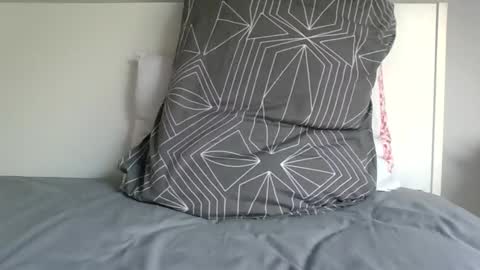 foenixcock online show from 04-22-26, 01:45