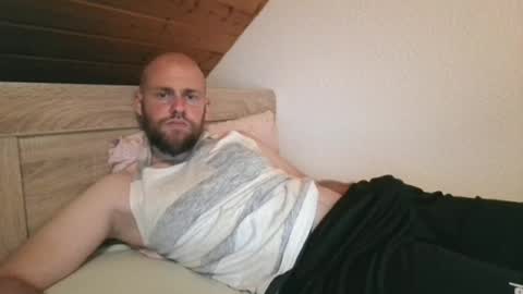 Snapshot of foniks96 chatting on 06-12-26, 12:20 Martin Grob online show from 06-12-26, 12:20