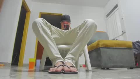 foot_master777 online show from 01-24-25, 06:57