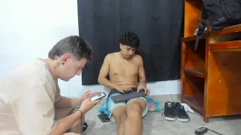 foot_master777 online show from 02-10-25, 11:23