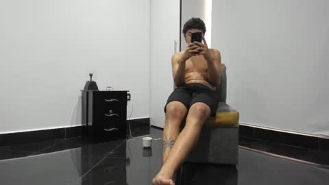 foot_master777 online show from 02-26-25, 09:48