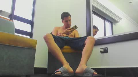 foot_master777 online show from 03-06-25, 10:58