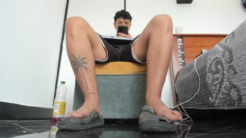foot_master777 online show from 09-26-25, 03:05