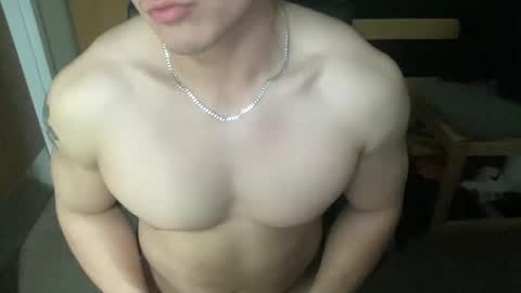 Footballplayer334 online show from 04-08-26, 05:07