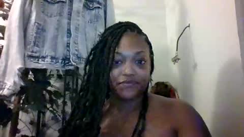 Snapshot of footnomenal chatting on 09-29-25, 11:31 footnomenal online show from 09-29-25, 11:31