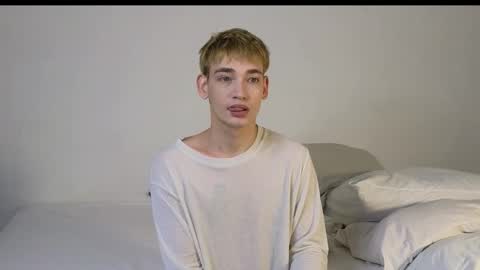 Snapshot of forever_eren chatting on 02-08-26, 11:30 forever_eren online show from 02-08-26, 11:30