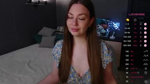 Snapshot of foreversmileme chatting on 06-22-26, 02:35 Julia online show from 06-22-26, 02:35