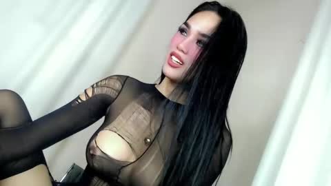 KHATRINA STACIE MARIE online show from 05-26-26, 12:50