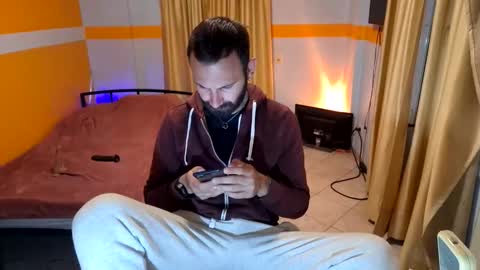 fotinakisdionisis696540 online show from 10-15-25, 10:59