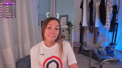 Fox love you online show from 09-23-25, 07:33