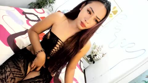 Rianne online show from 10-14-25, 02:01