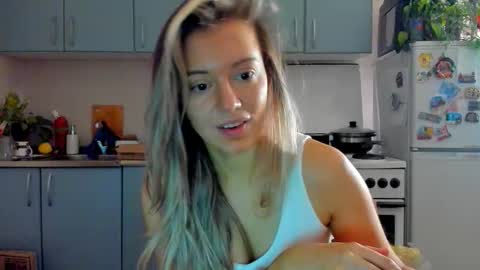 Foxy online show from 11-08-25, 12:55