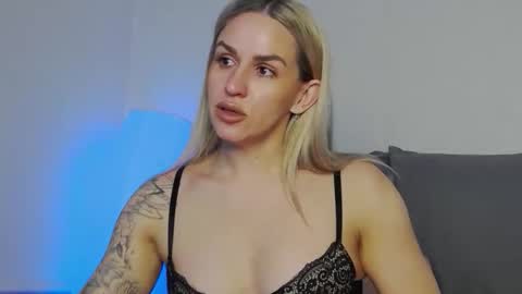 Foxy Kimmi online show from 05-01-26, 06:29