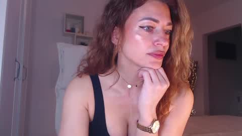 Adela - Single mom. 40 y online show from 03-30-26, 06:36