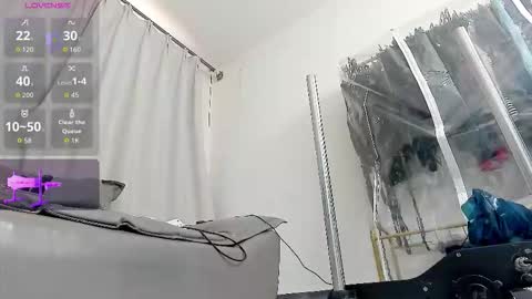 yiyi online show from 03-22-26, 08:07